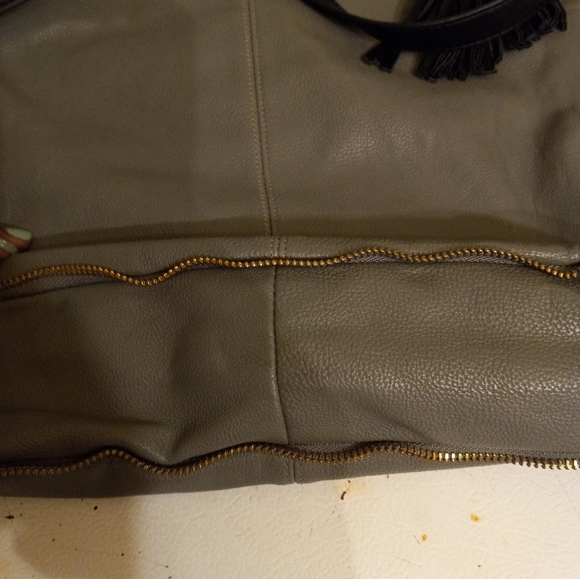 Steve Madden Tote Faux Leather Gray & Black Gym, Travel, Carry-on Bag - Picture 10 of 13